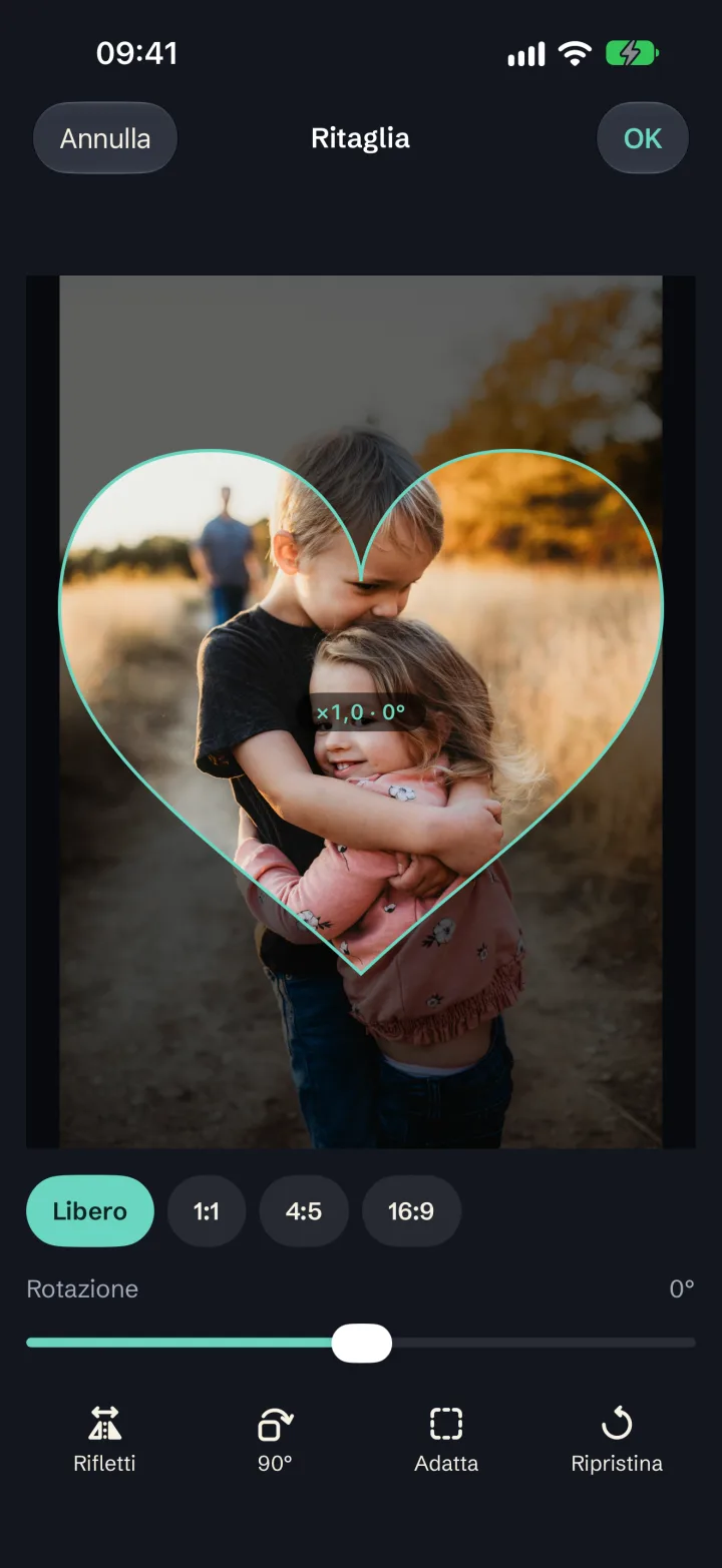 Ritaglio di una foto in una maschera a forma di cuore
